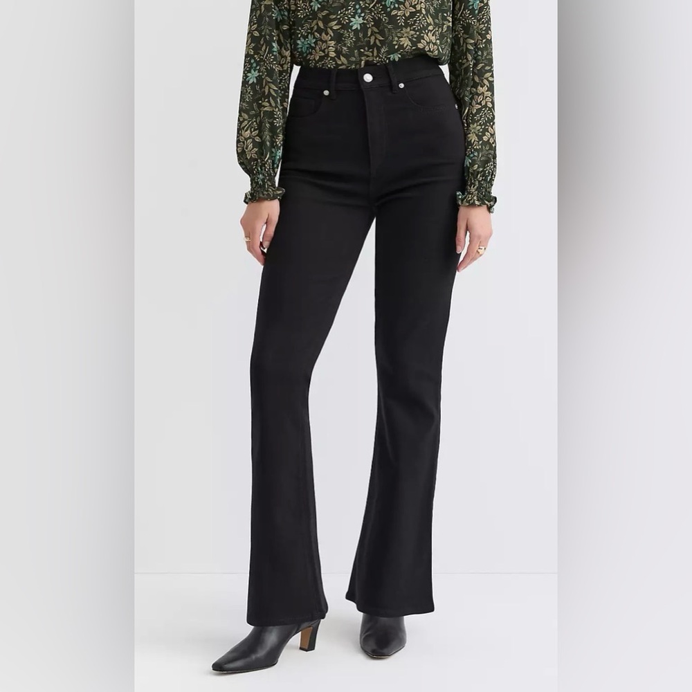 Curvy High Rise Slim Flare Jeans